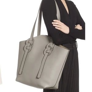 NWT $1,150 CHLOÉ Medium Darryl Leather Tote in Stormy Grey!
